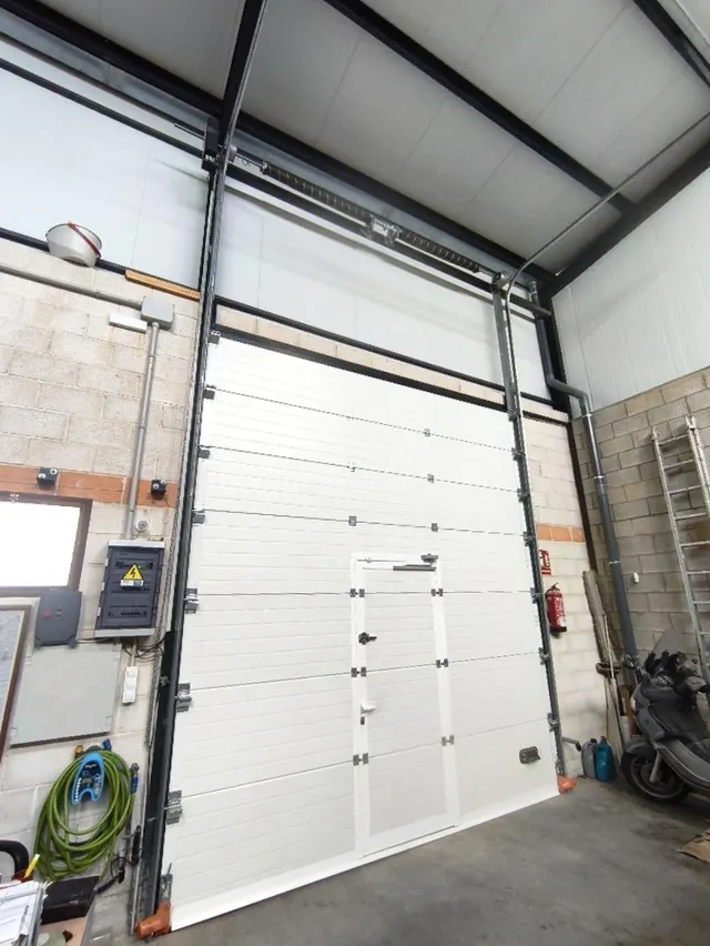 Se vende agrupación de Naves en la Barriada de Llera - foto 3