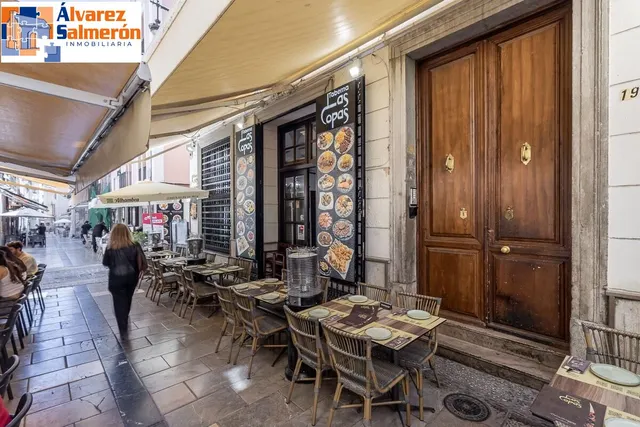 PISO CON LICENCIA TURISTICA EN CALLE NAVAS — 19