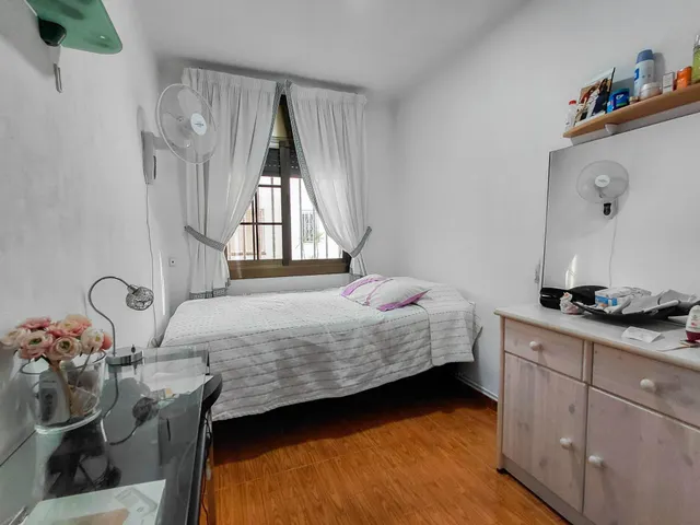 Casa adosada reformada de 4 habitaciones en cunidor, Cunit — 12