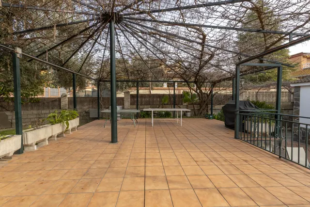 Vivienda Exclusiva en Urbanización Viñas del Rey – Otura — 43