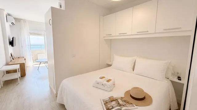 .ESTUDIO CON VISTAS AL MAR EN EMPURIABRAVA - foto 4