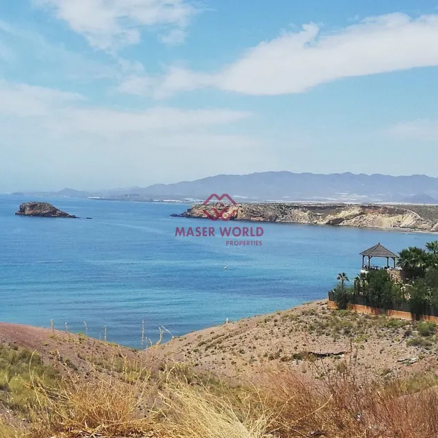 SE VENDE CHALET EN BOLNUEVO — 27