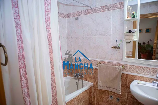 *595.000€* inmobiliaria la mancha vende casa en el barrio de san pablo de Albacete — 14