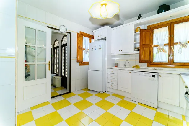 ¡Tu Oasis Privado de Lujo en Cortijo del Aire: Piscina, Espacio y Exclusividad en Albolote! — 21