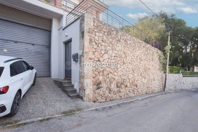 CASA OCUPADA DE 320 M2, EN UNA SUPERFÍCIE DE PARCELA 959, 4  - foto 4