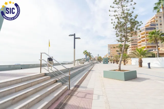 Coqueto apartamento lateral en primera línea en Playa Morro de Gos — 24