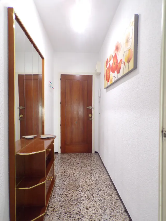 PISO EN ALQUILER DE CUATRO DORMITORIOS SEMIAMUEBLADO — 6