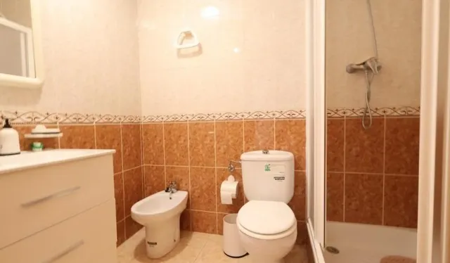 Apartamento de 2 dormitorios en Torrevieja, Alicante (Costa Blanca) — 8