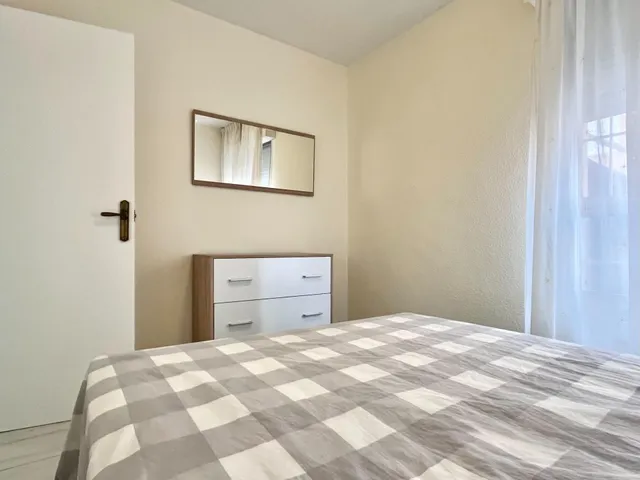 Bungalow con terraza, Alicante, Torrevieja. 2 habitaciones, 61 m2, 450 metros del mar — 15