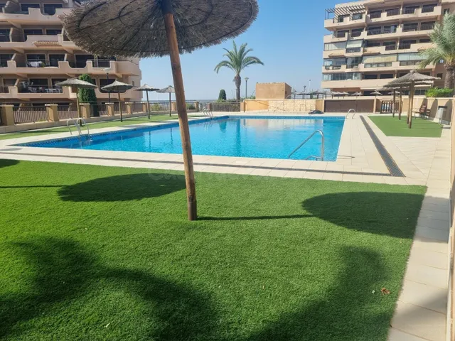 Magnífico Ático en Residencial Balcón de Arenales - foto 2
