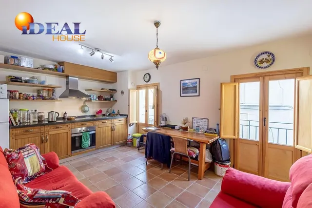 GR3929 - Alhama de Granada - Casa de pueblo reformada con patio delantero y azotea — 9