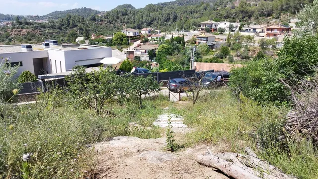 Terreno en venta Catellbell i el Vilar — 10