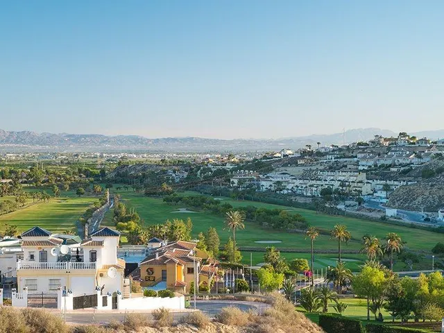 VILLA EN CIUDAD QUESADA. ALICANTE — 26