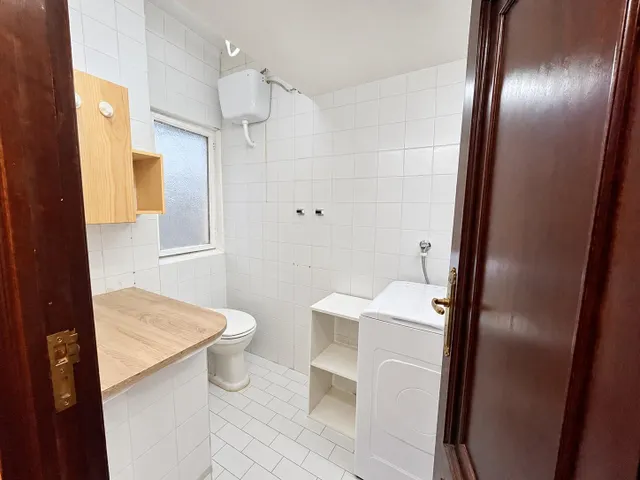 Tres dormitorios, gran salón y ubicación estratégica — 240.000 € — 26