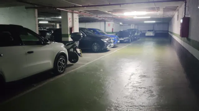 Parking de moto 5m² en alquiler - Eixample — 6
