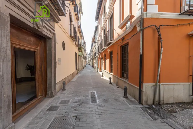 Plaza de garaje en pleno centro de Granada — 5