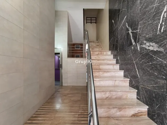PISO DE 111 M2 TOTALMENTE REFORMADO CON 2 BALCONES JUNTO AL PASSEIG DE RONDA — 42