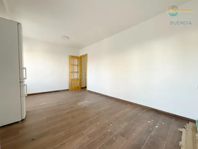 AMPLIO PISO, TOTALMENTE REFORMADO, EN EL CORAZÓN DE PUERTO D - foto 5