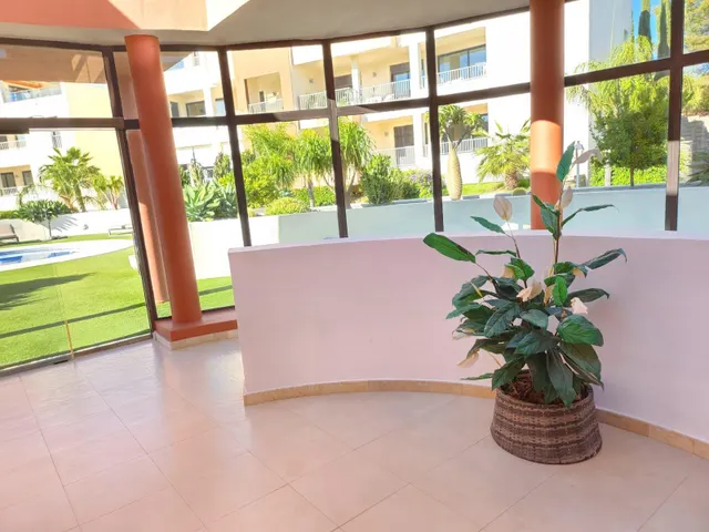 Deslumbrante Apartamento en Alto de los Monteros, Marbella — 33
