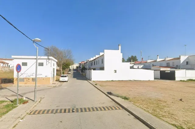 PISO EN VENTA EN AZNALCAZAR (SEVILLA). ACTIVO INMOBILIARIO S