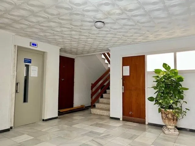 Apartamento de 3 dormitorios y 2 baños a 200 metros de Playa del Cura — 32