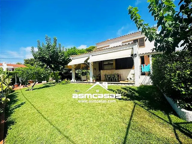 Villa de origen en la zona de Eurosol muy cerca de la playa - foto 2