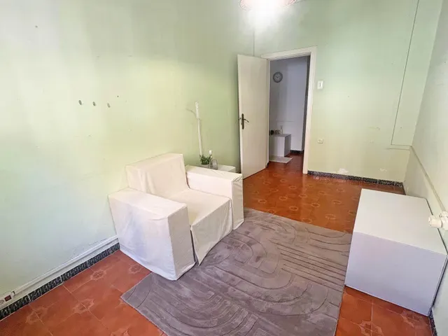 Piso exterior en planta baja con gran patio privado en Terrassa — 27