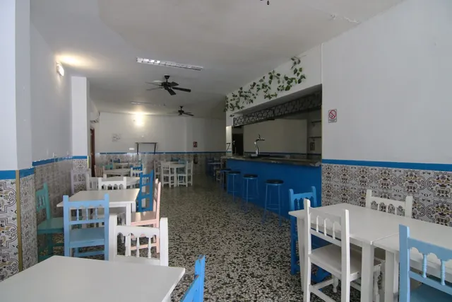 Local comercial 198m² en venta - Centro — 7