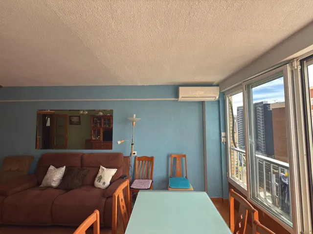 Acogedor apartamento cerca de playa Levante con vistas al mar y Benidorm. — 8