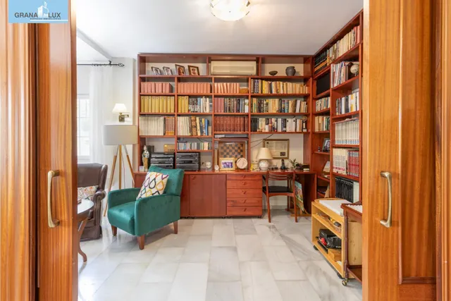 Chalet pareado con piscina, jardín y bonitas vistas a Granada en La Zubia — 14