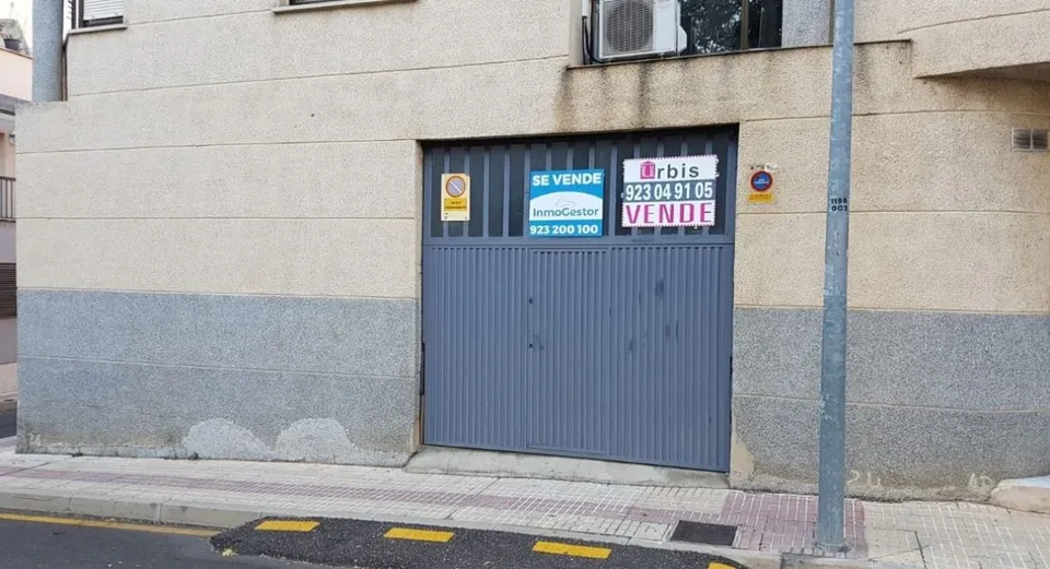 Urbis te ofrece un estupendo local en zona Arrabal, Salamanca.