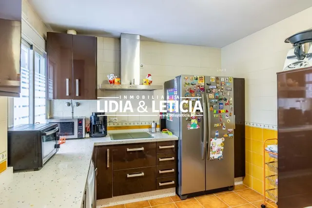 PISO EN ALCALÁ DE GUADAÍRA ZONA CENTRO — 10