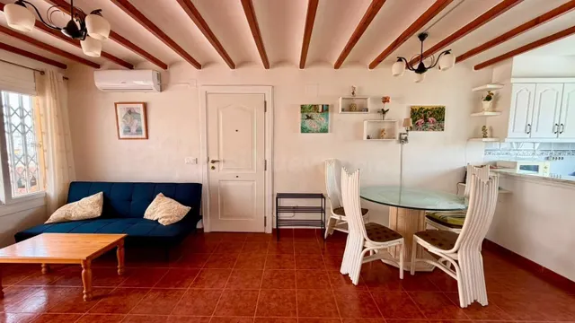 Bungalow de 2 dormitorios en Orihuela Costa