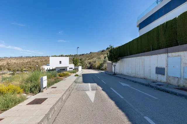 Parcela residencial con proyecto y licencia para construir ya — 11