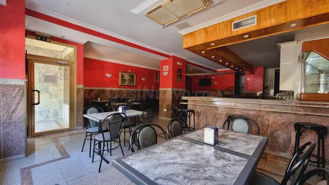 LOCAL ACONDICIONADO Y EQUIPADO COMO BAR EN CALLE DEL MAESTRO - foto 5