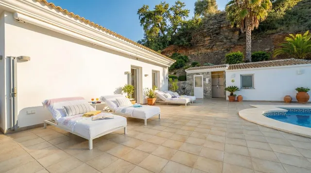 Chalet 4 habitaciones 357m² en venta - South of spain — 36