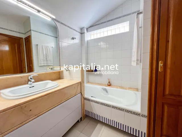 Magnifico chalet a la venta en Valencia — 21