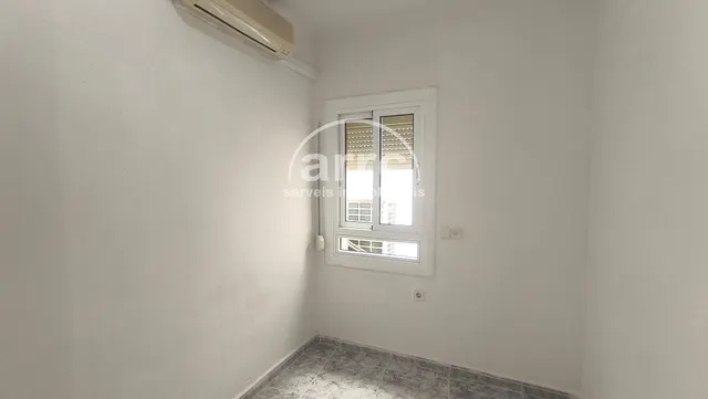 PISO AMPLIO CON GRAN TERRAZA PRIVADA - MATARÓ ( ELS MOLINS ) — 28