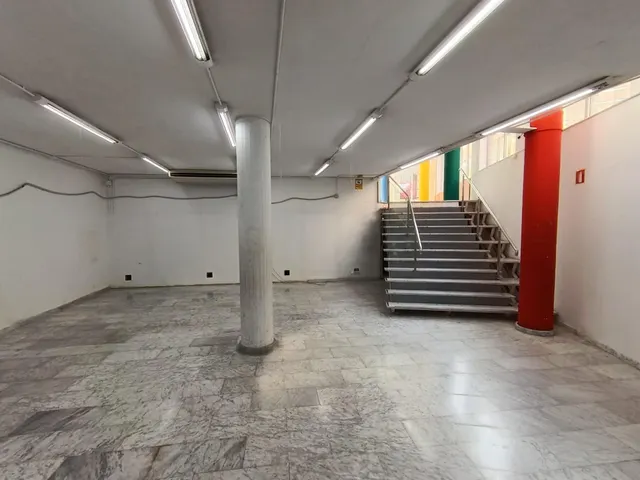 UNA UBICACIÓN EXCEPCIONAL. UN NEGOCIO EXCEPCIONAL. — 19