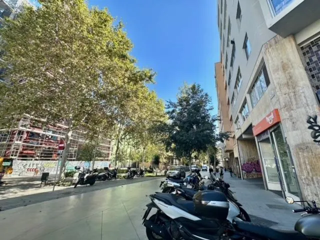 Loft industrial de 140 m2 para estudio creativo u oficina en Poblenou – 259.000 € — 49
