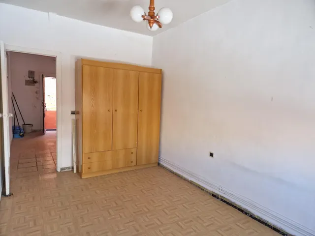 AOC VENDE EN EL CENTRO DE MOSTOLES, CASA EN PRIMERA PLANTA PARA REFORMAR CON GRAN POTENCIAL. — 18