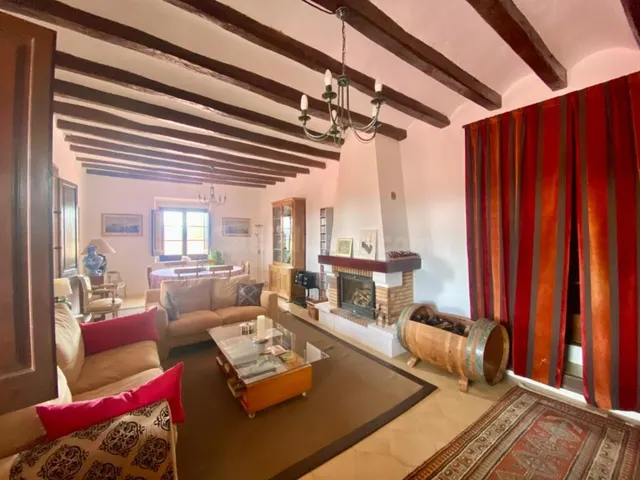 Exclusiva finca con masía, hotel, bodegas y 83 ha de terreno en el Priorat — 60