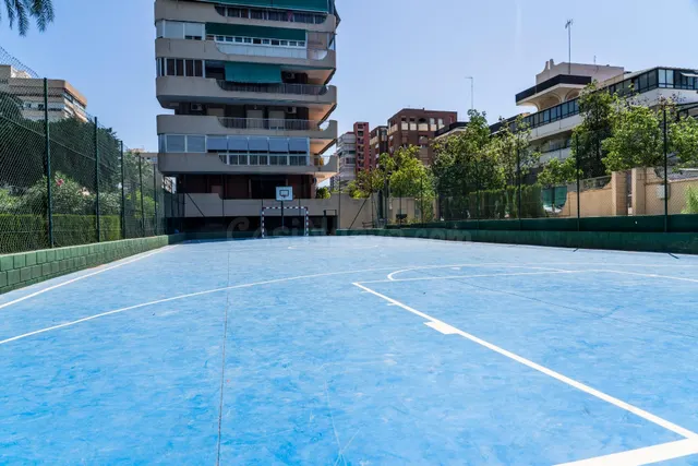 OPORTUNIDAD EN VENTA DE PISO DE 2 DORMITORIOS EN PLAYA DE SAN JUAN (ALICANTE) A 8 MINUTOS ANDANDO DE LA PLAYA — 39
