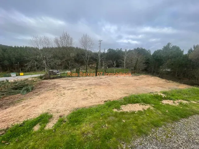 REF 2018 PARCELA 891 m2 PARA UNO DOS CHALETS CERCA AUTOVIA ( - foto 3