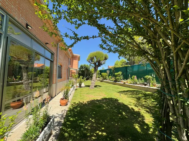 Urbis te ofrece un chalet en venta en la zona de Los Almendros, Villamayor, Salamanca. — 8