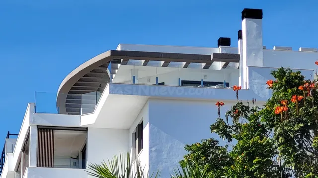 Ático con amplias terrazas en Los Álamos, Torremolinos - foto 2