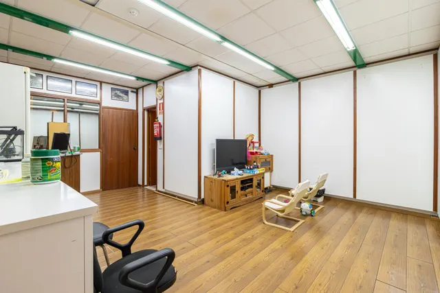 Nave en urbanizacion cerrada perfecta para almacen y venta — 9