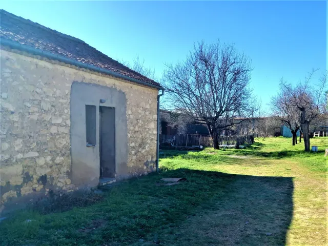 TAPIAS BELLIDO VENDE  PARCELA  EN SEGOVIA CON VISTAS AL ALCÁZAR. — 6