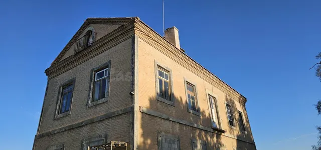 Terreno Rústico con vivienda legalizada a reformar - foto 3