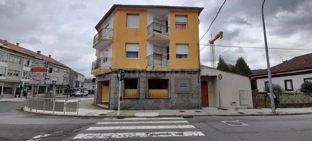 EN VENTA EDIFICIO CON 12 habitaciones Y BAJO COMERCIAL EN GA - foto 5
